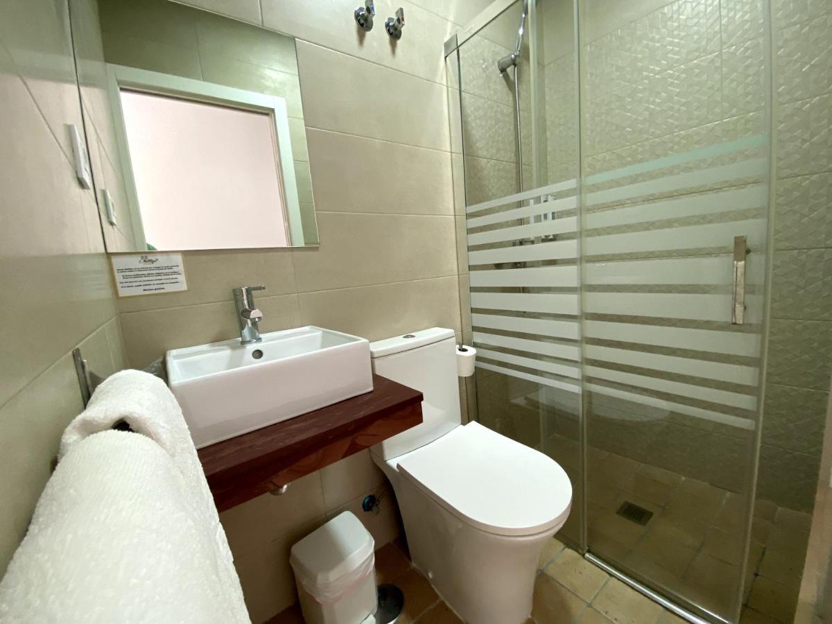 Hostal Mellizo Lebrija Exteriör bild