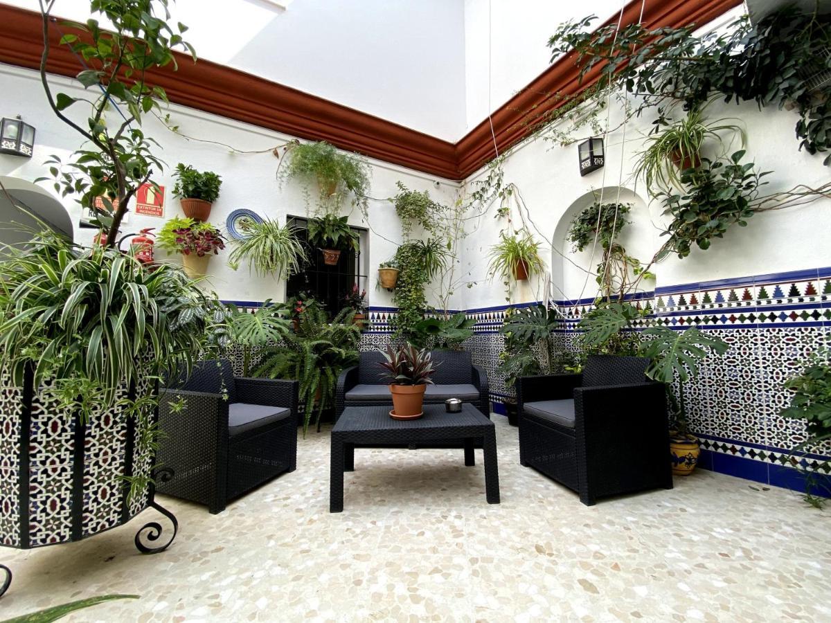Hostal Mellizo Lebrija Exteriör bild