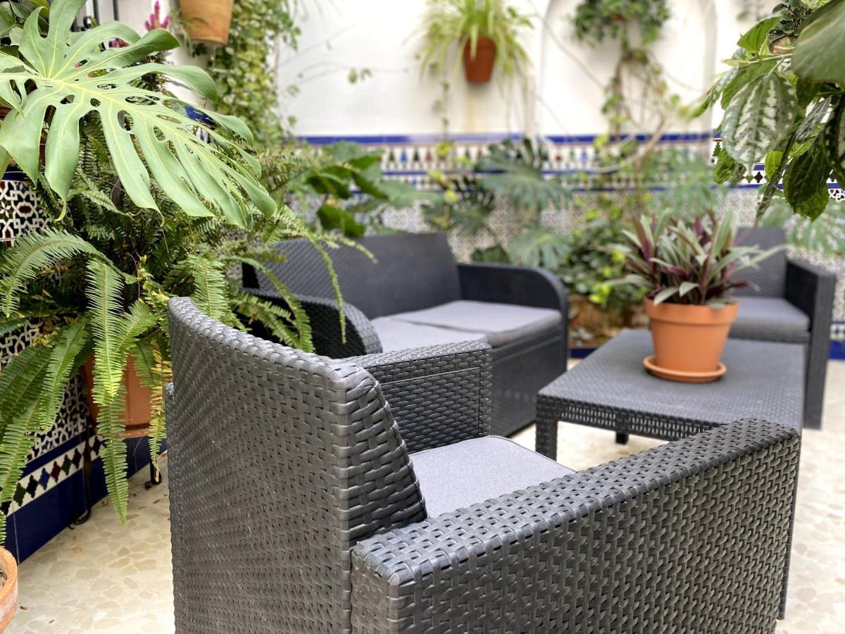 Hostal Mellizo Lebrija Exteriör bild