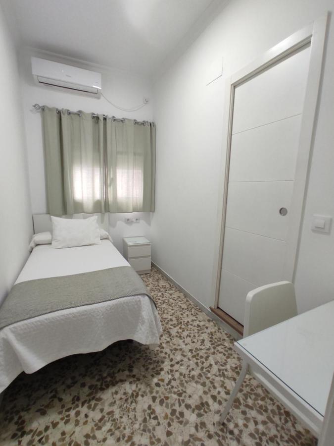 Hostal Mellizo Lebrija Exteriör bild